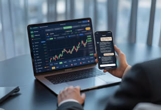 Artikel over inflatie met bijbehorende afbeelding, gericht op interesse in alternatieve cryptoassets