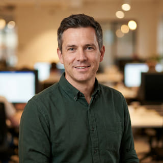 Daniel Carter, aangeduid als Chief Technology Officer bij Poolster Kapitborg, headshot